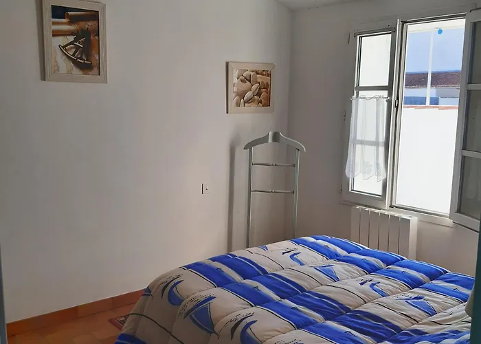 Maison Mitoyenne 4 Pers, Pres Plage, Animaux Acceptes - Fr-1-823-38 펜션 *